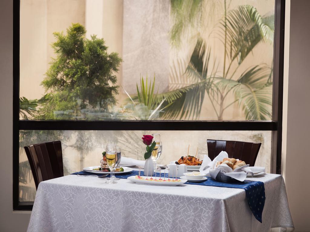 Отель The Sunway Manor Пондичерри Экстерьер фото